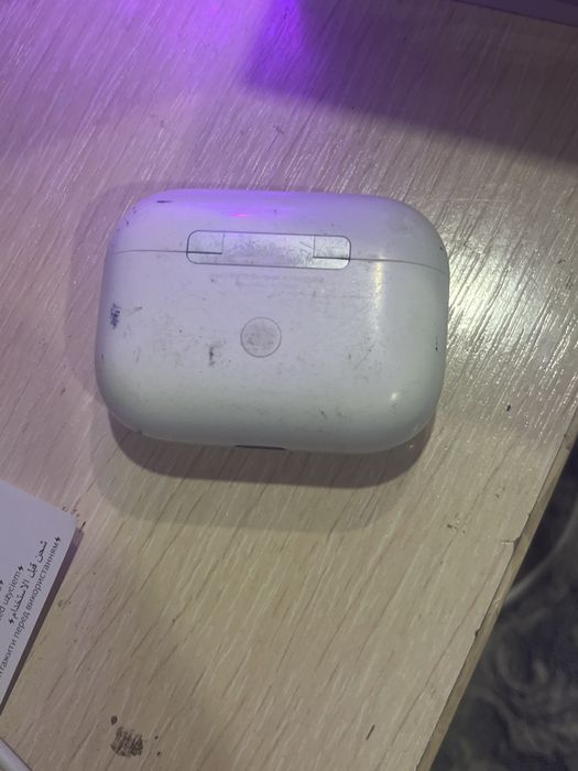 продам айрподсы с экраном, НЕ РАБОЧИЕ!!