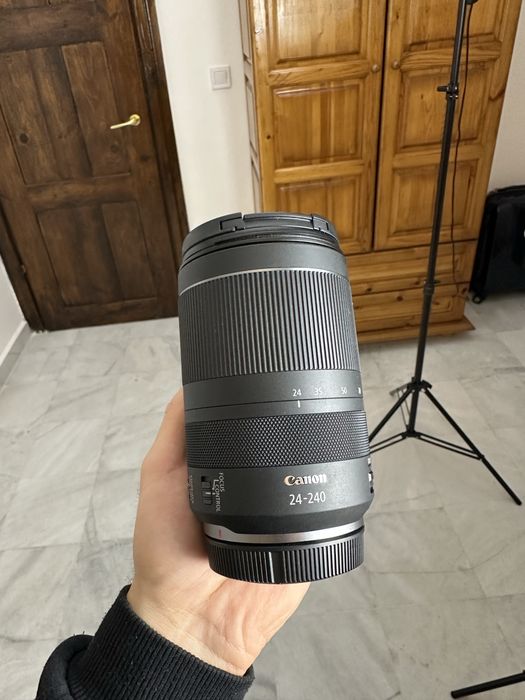Canon RP + Canon RF 24-240mm