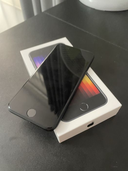 IPhone SE3, 2022 64GB