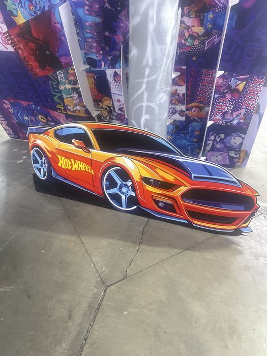 Фигурки машинки из пластика