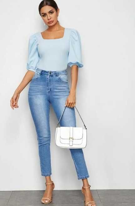 Bluza bleu cu umeri bufanti