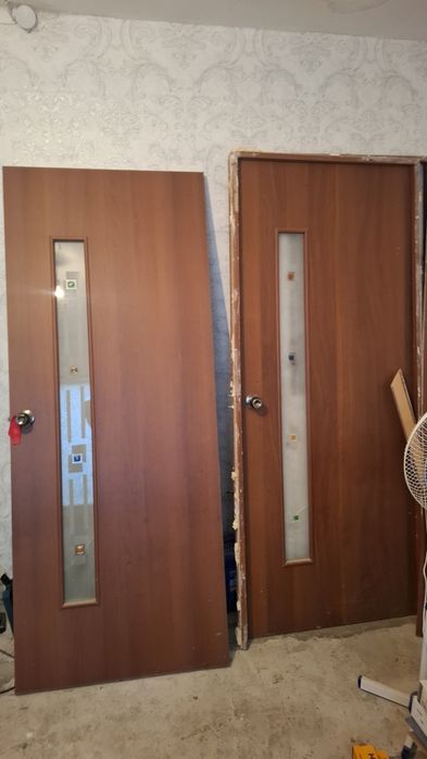 Продам 2 штуки двери