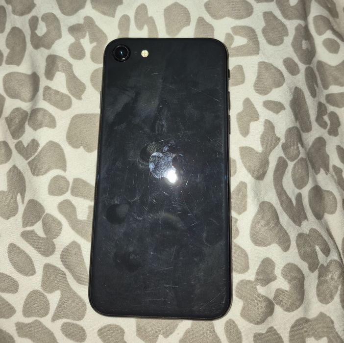 Vand iphone se 2022