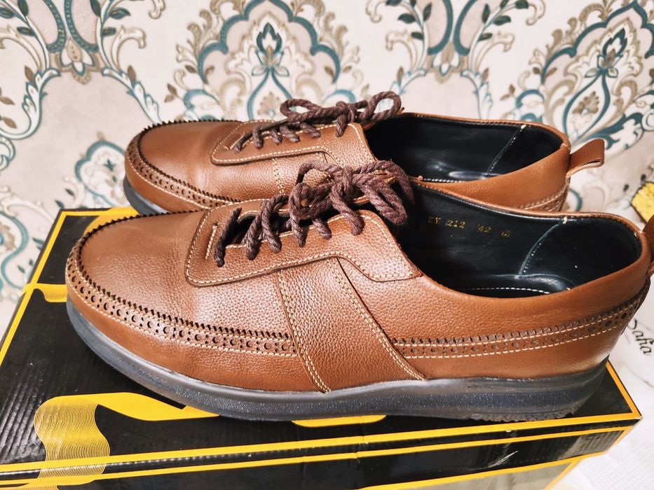 Tufli sotiladi !!!  r:42