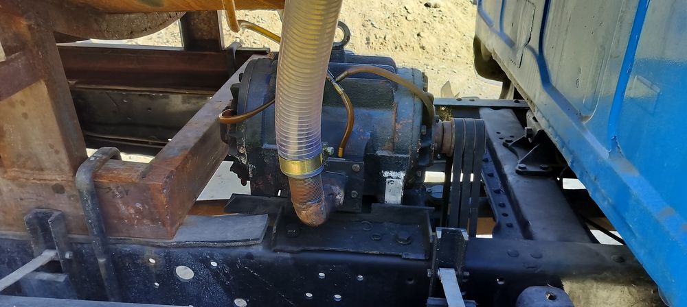 Ассенизатор зил 4502