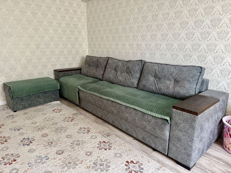 Продам диван 3 метра