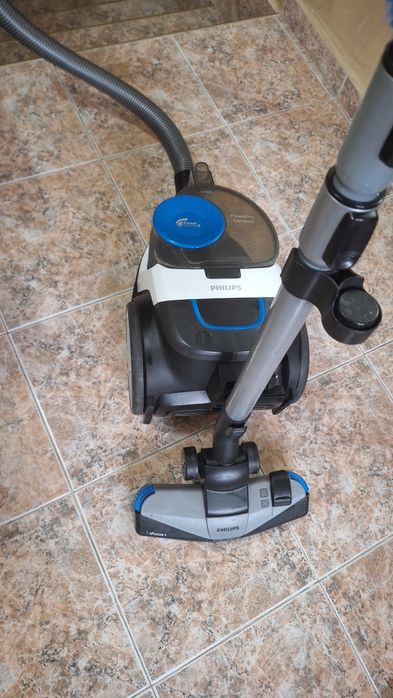 Прахосмукачка PHILIPS
