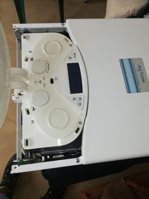 Газов котел Ariston