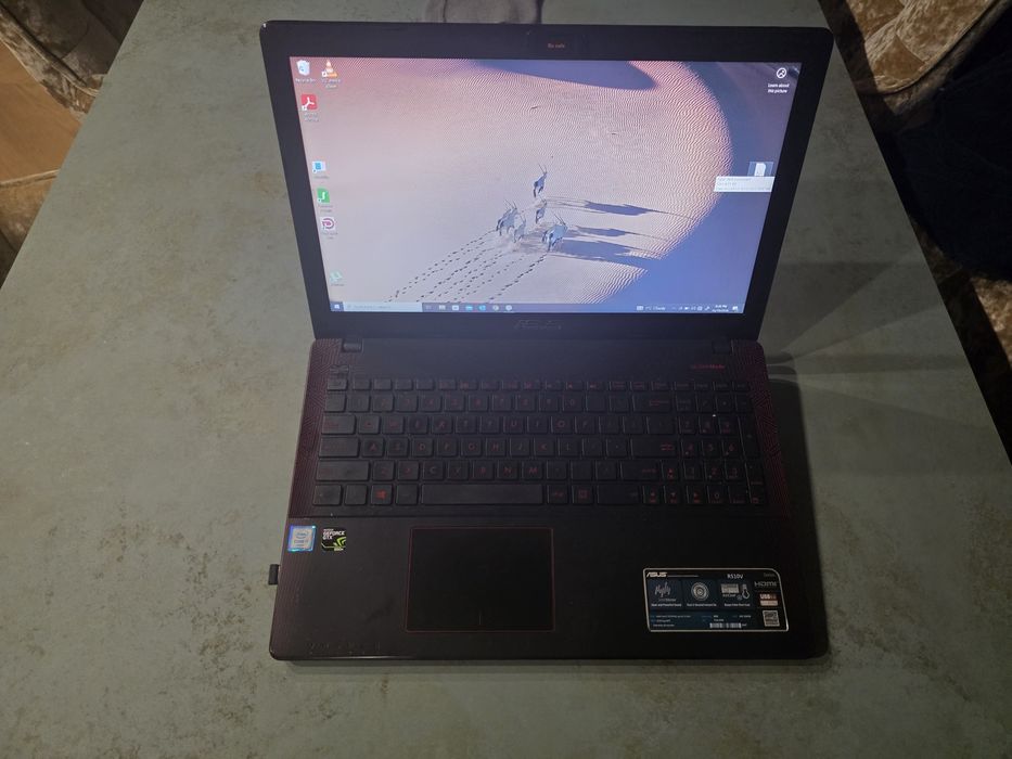 Vand laptop Asus r510v