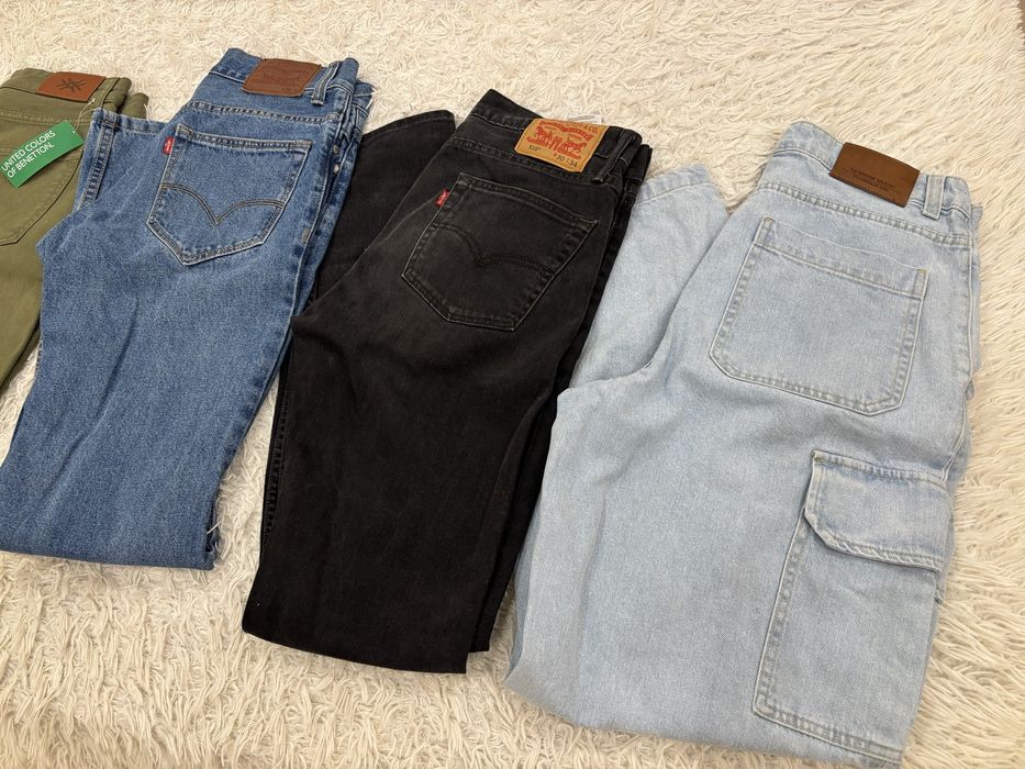 Джинсы Benetton, Levis, GJ