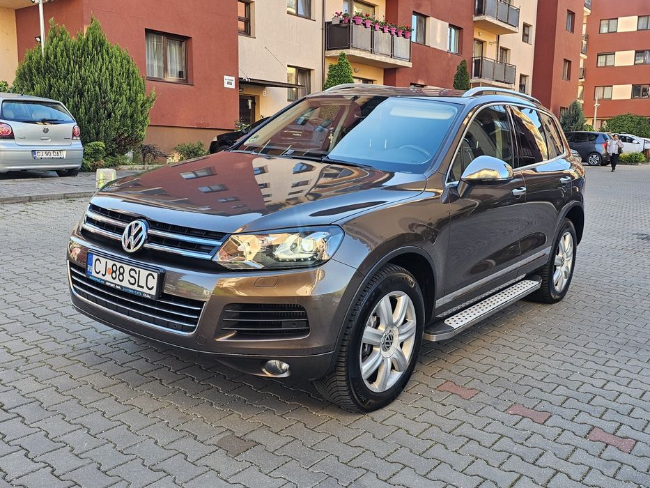 VW Touareg  7P  3.0 Diesel, 245CP, CASA,Navigație Xenon  Led Jante  Cârlig  Posibil rate *
