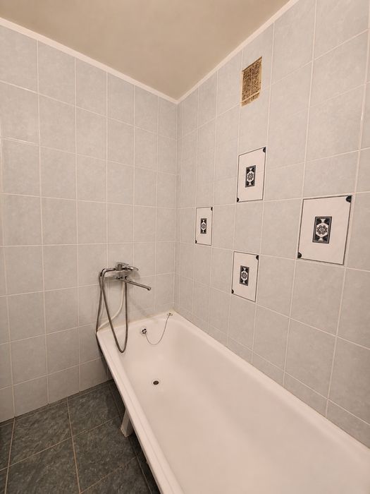 Продаётся 2 комн квартира район Тюленина