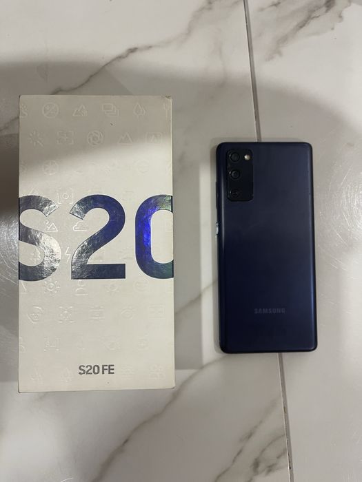 Samsung s20 FE продам