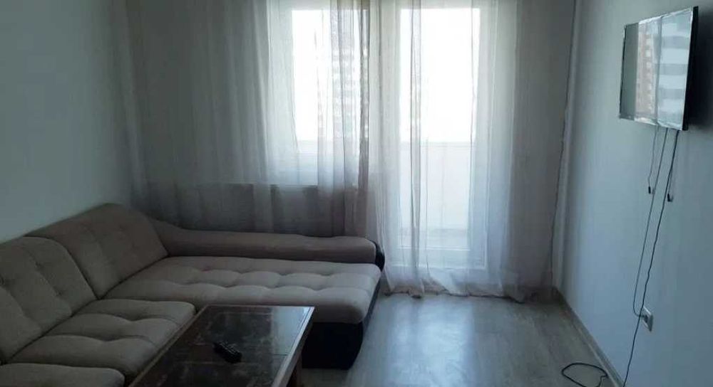 Дава се под наем Двустаен апартамент в Пловдив, Изгрев - 60 кв.м за 331.5 € - Снимка #1