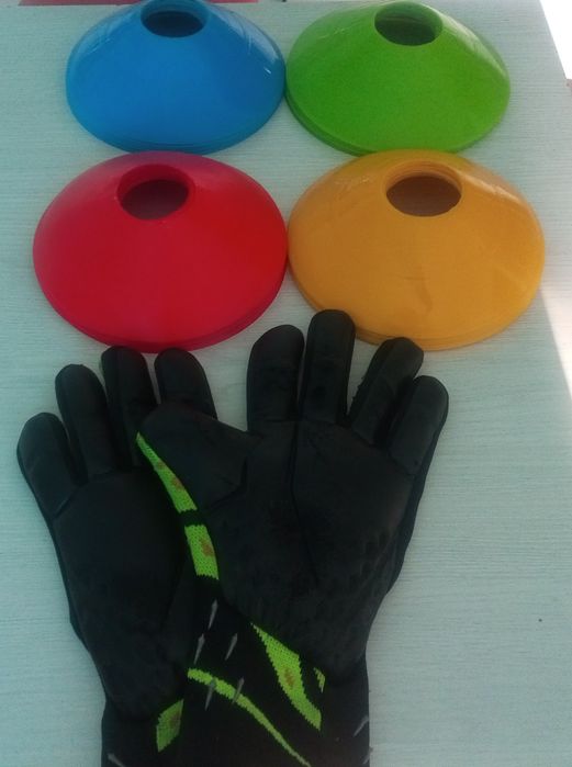 Фишки и перчатки