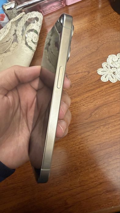 Iphone 15 pro titanium