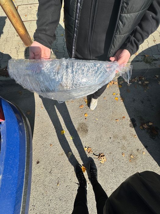 Стъкло за десен фар за Хюндай И30 3та генерация. Нов!