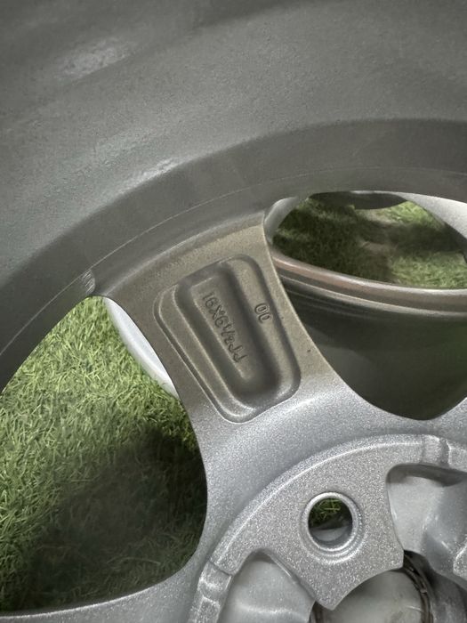 Диски титанки R16 5x114.3 оригинал Nissan