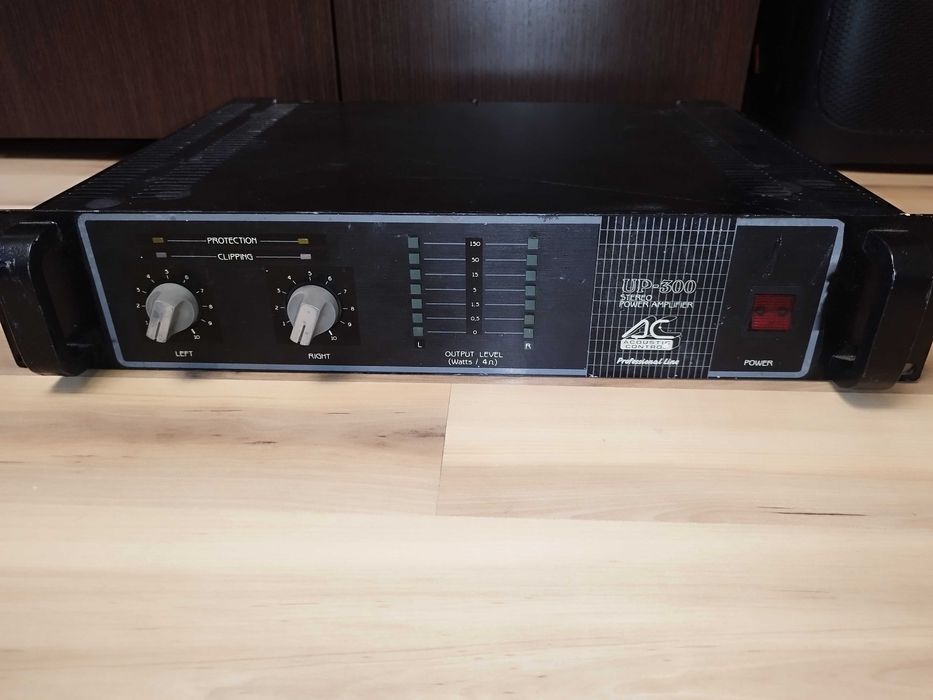 Statie / amplificator profesional Acoustic 600 Wati