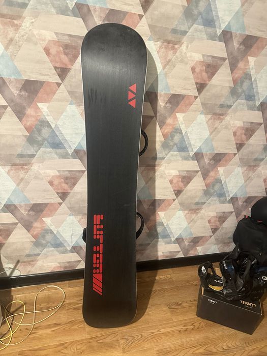 Сноуборд Burton с крепами, 155 см
