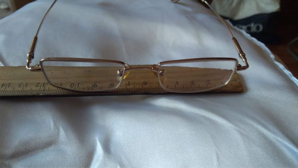 Оправа детская б/у в  металлической оправе