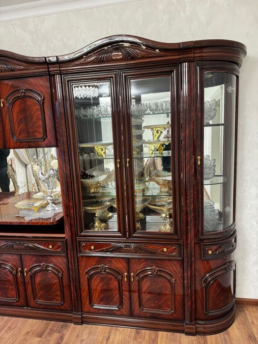 Стенки горки для гостиной