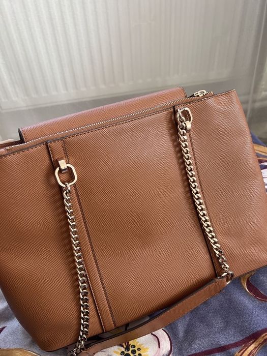 Vand Geanta GUESS originală