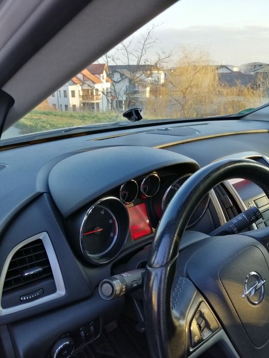 Opel Astra J,Diesel ,Break,Schimb cu teren