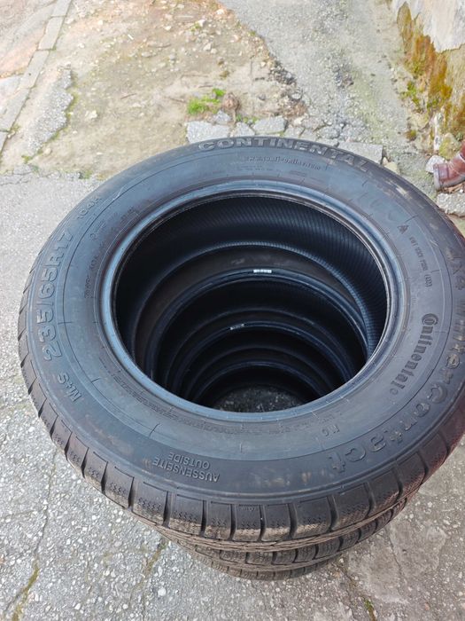 Продавам зимни гуми Continental 235/65/17