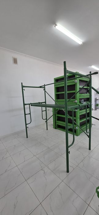 Строительные фасадные леса