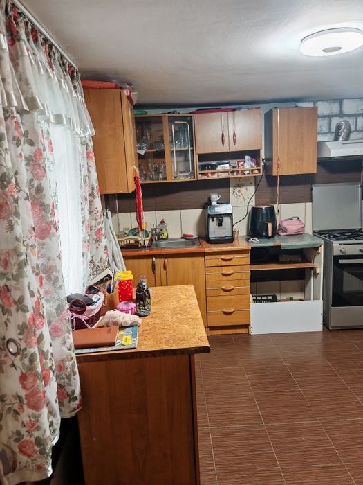 Vand casa în cermei