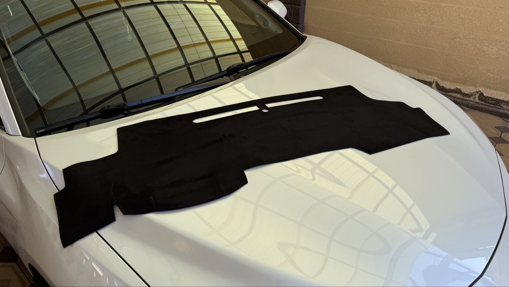 Продам накидка на панель Камри 70