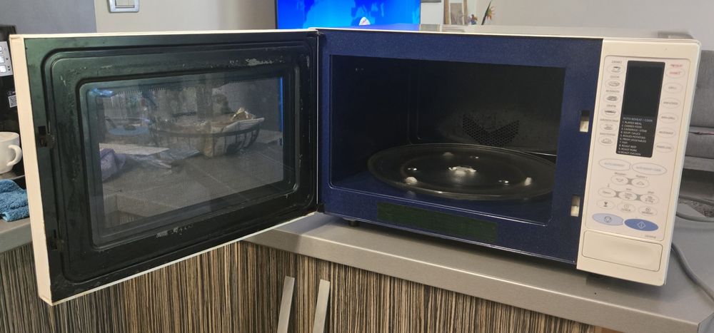 Микровълнова  Samsung CE101K
