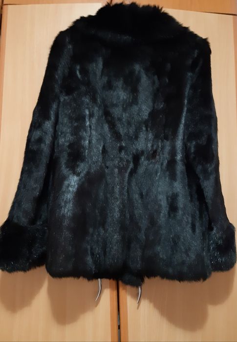 Haina blana noua