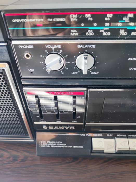 Радиокасетофон SANYO