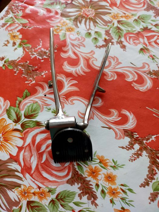 Машинка для стрижки ручная