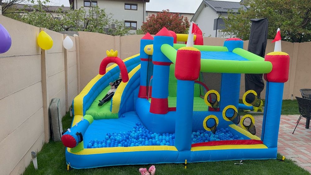 Tobogan castel gonflabil