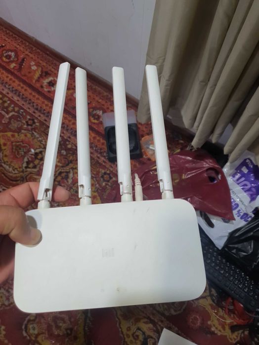 Wi-Fi маршрутизатор Mi Router 4A двухдиапазонный 5GHz и  2.4ГГц обмен