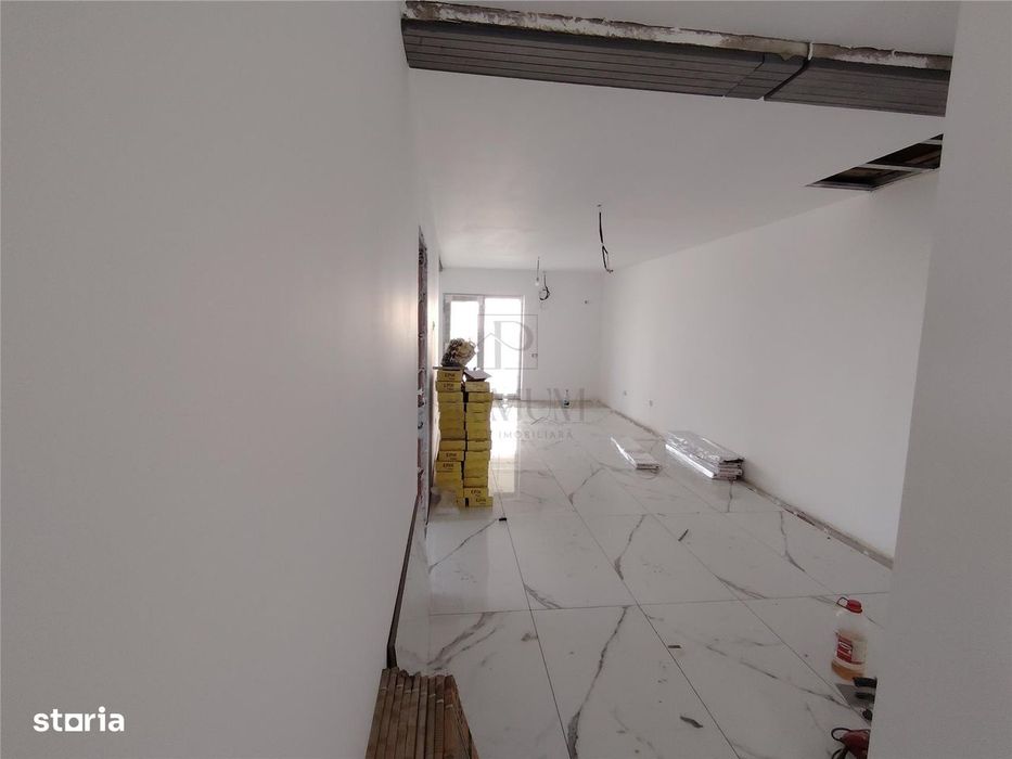 Duplex Pe Parter - Aproape De Centura - 2 Fronturi Stradale