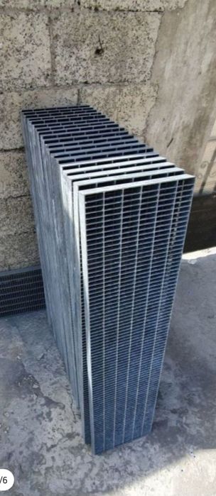 Trepte metalice zincate