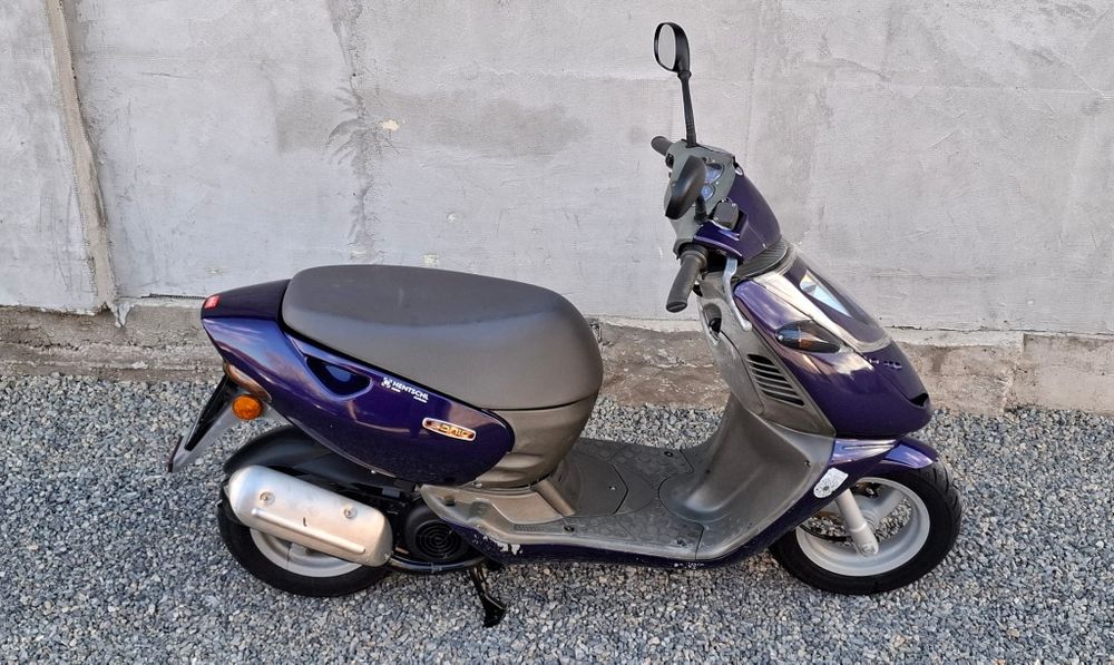 Aprilia / Sonic / an 2004 / 50 cc