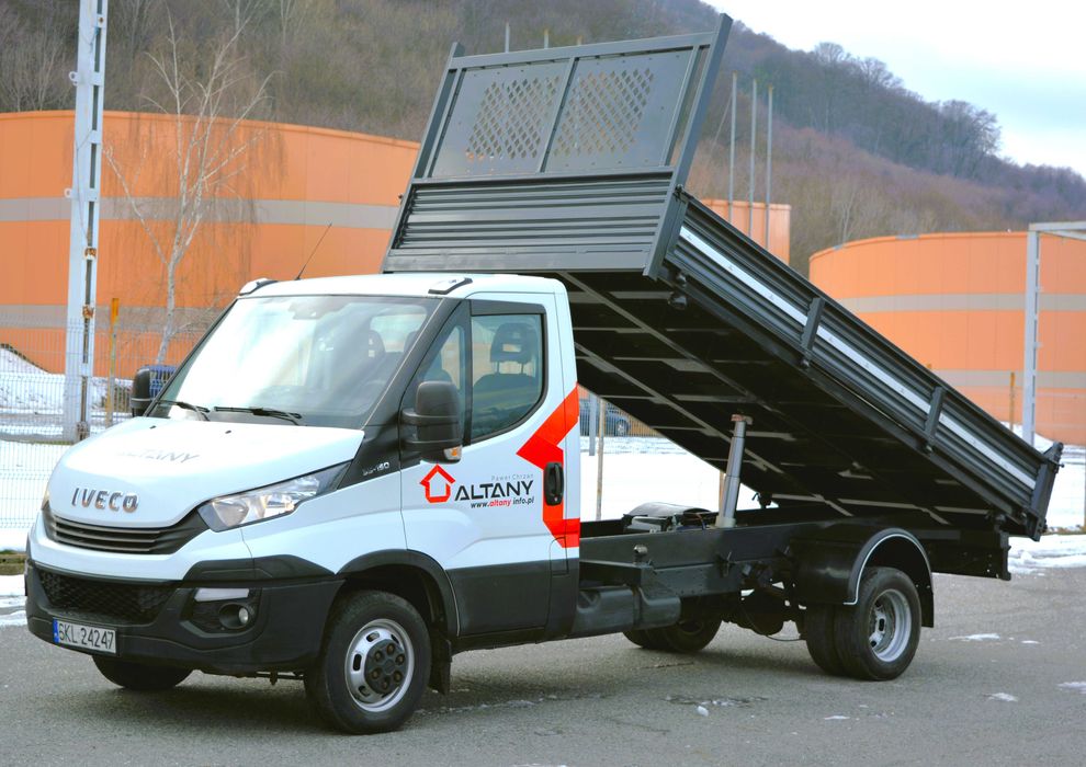 Iveco Daily 2018 basculabil pe 3 parti