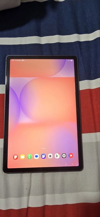 Продам планшет Samsung 10 lite