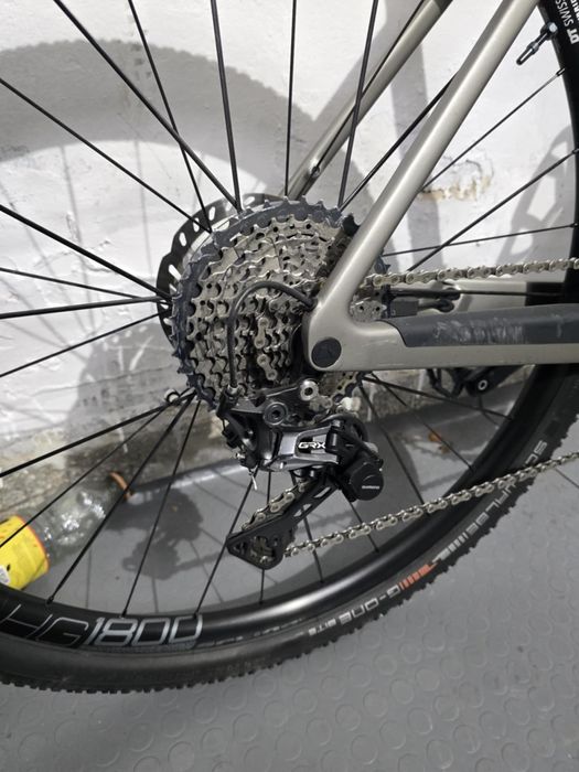 Карбонов Canyon grail cf7 etap електрически гравел велосипед
