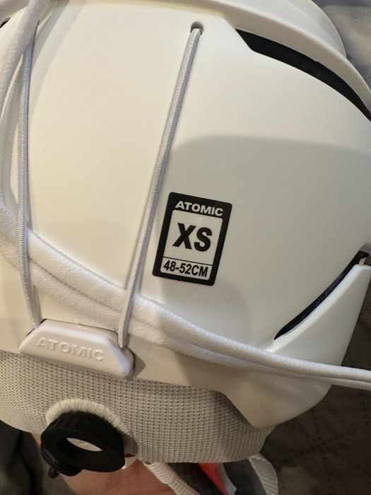 Каски за ски и колело atomic uvex casco