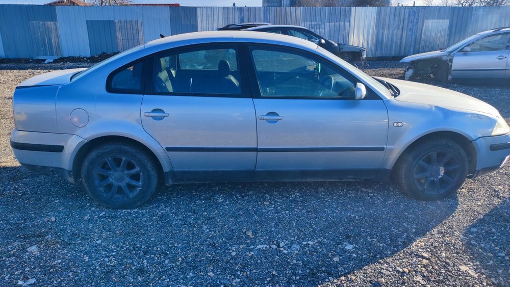 Passat 5.5 2.0 AZM на части