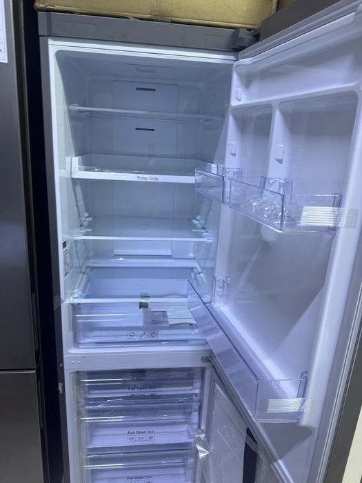 Холодильник Samsung RB33A32N0SA серебристый