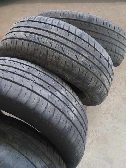 Шина 195/60 R15 урта холатда