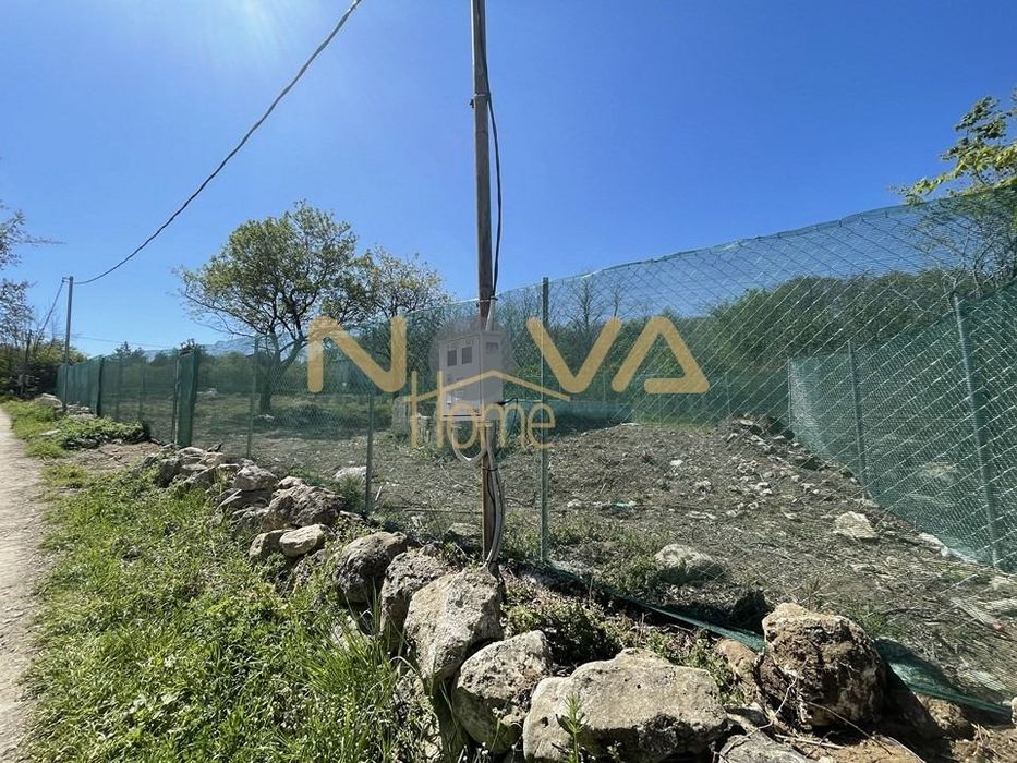 Парцел в Варна, област-м-т Манастирски рид площ 600 цена 59000