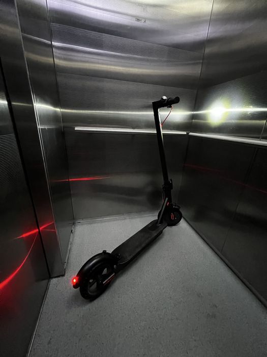 Продам электроный самокат за 60000